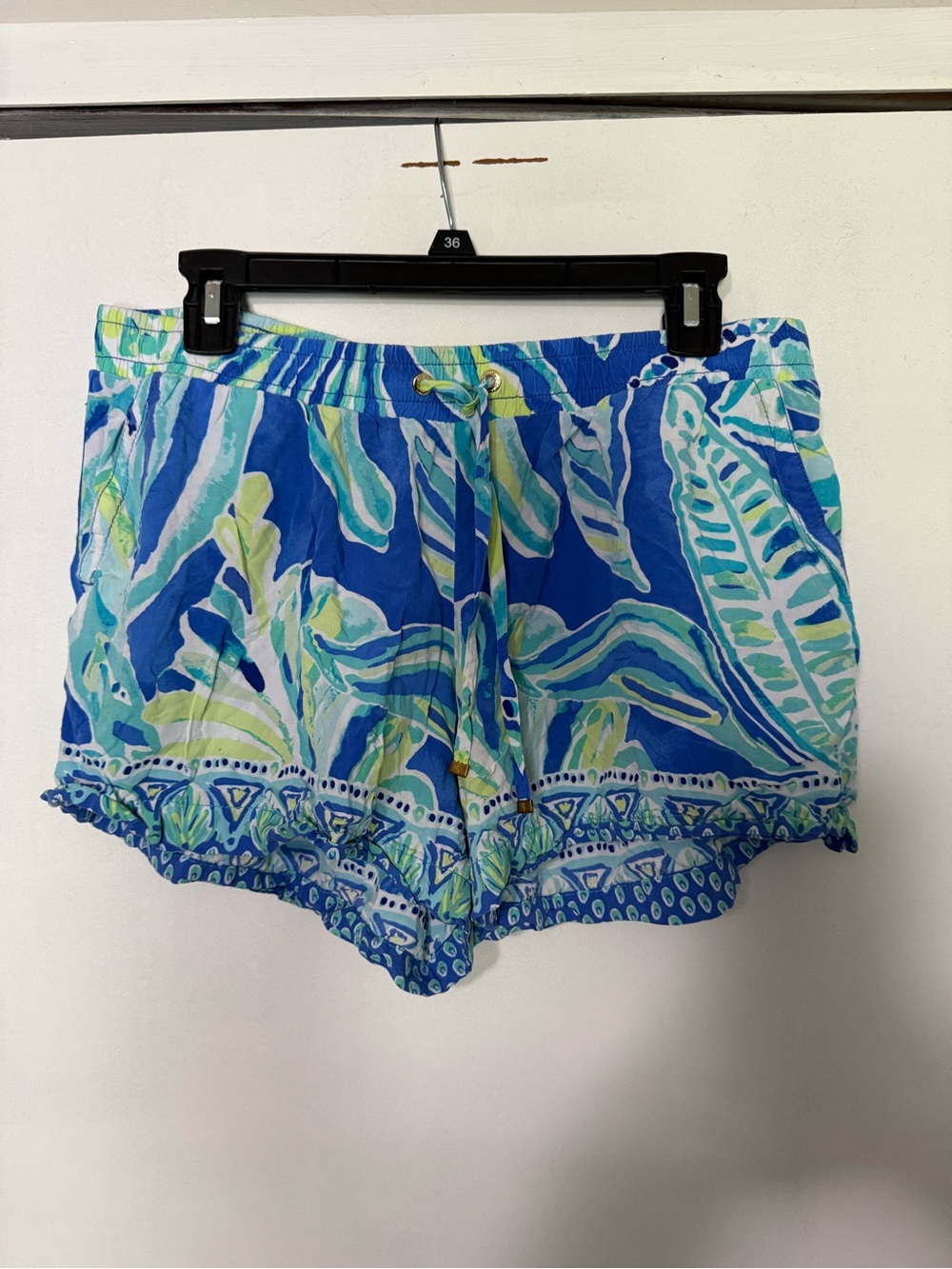 Lilly Pulitzer Blue Green Floral Athletic Shorts